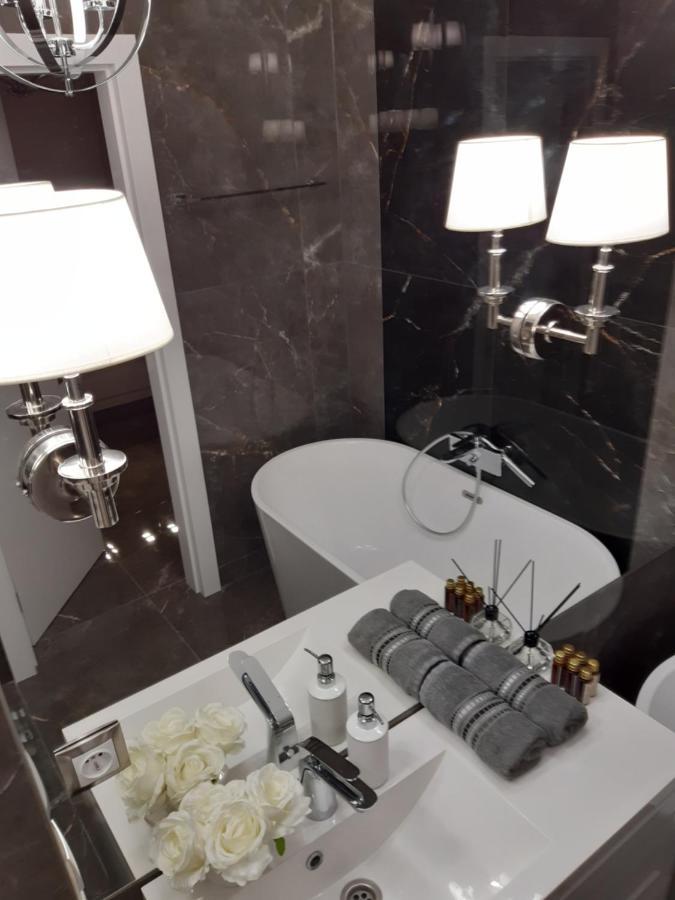 Beige Mood City Apartment Wroclaw Bagian luar foto