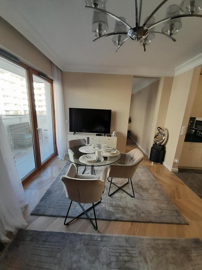 Beige Mood City Apartment Wroclaw Bagian luar foto